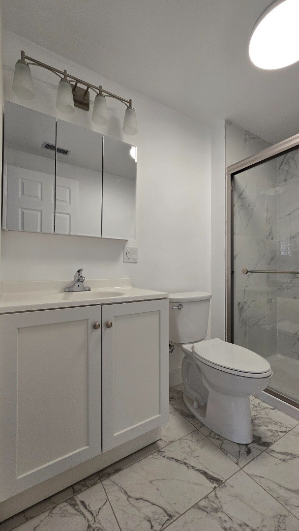 Building Photo - Spacious 3BR/2BA in Woodlawn – 1,700 Sq Ft...
