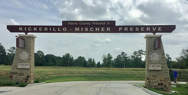 Building Photo - 5515 Strack Rd