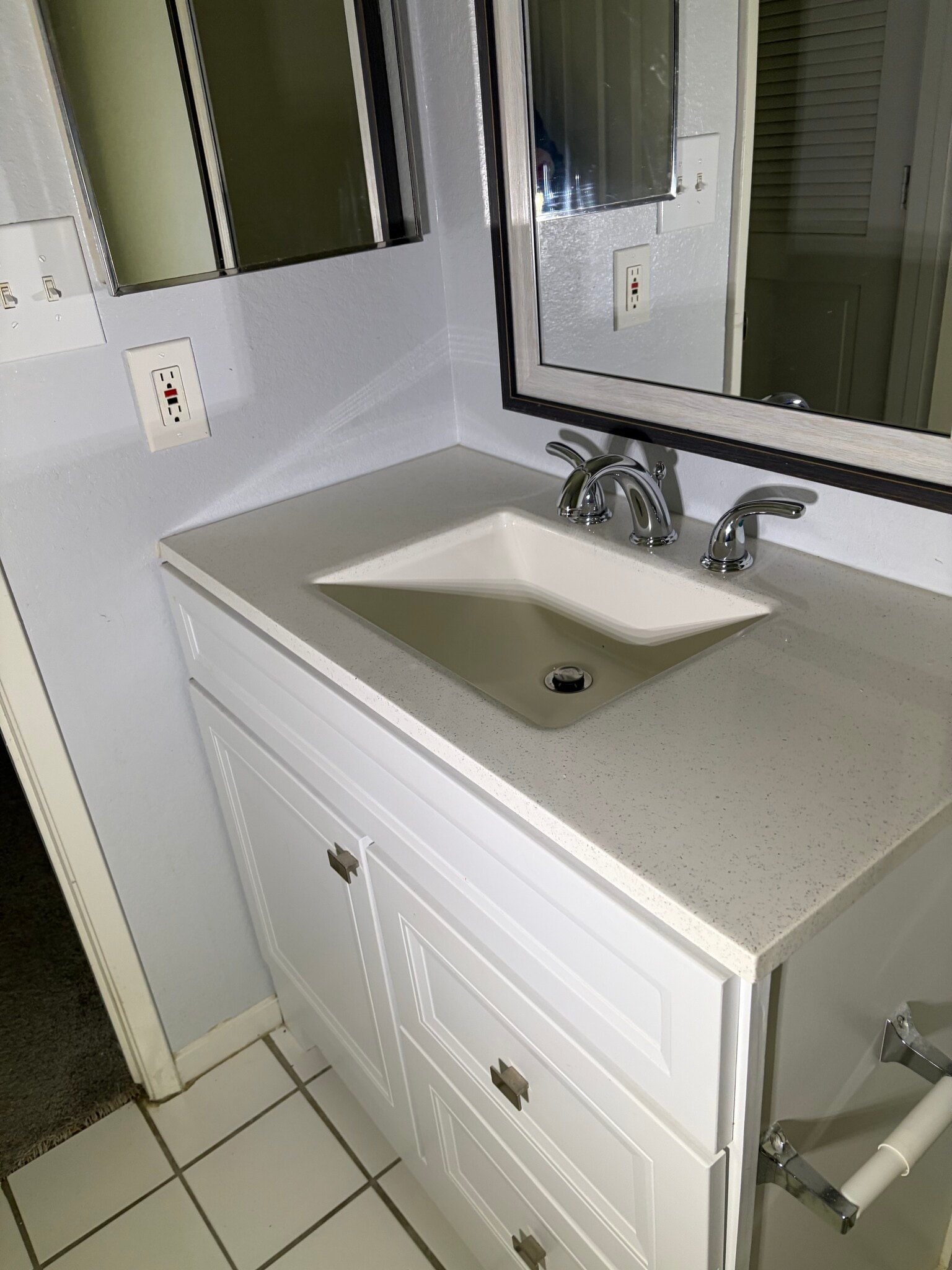 Building Photo - 720 Sunrise Ave