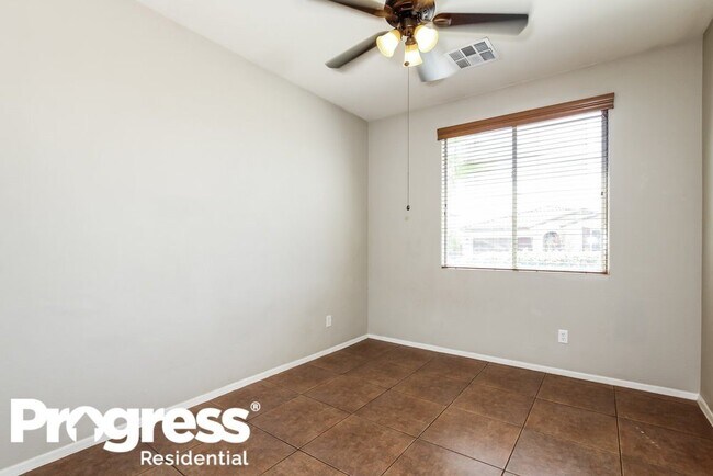 Building Photo - 15558 W Laurel Ln
