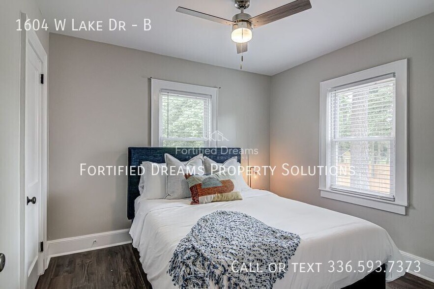 Building Photo - 1604 W Lake Dr