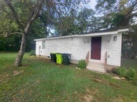 Building Photo - 309 W Martin St