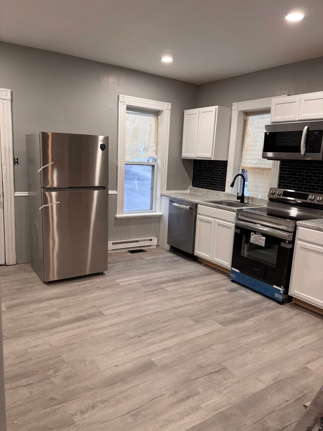 Building Photo - 78 E Broad St