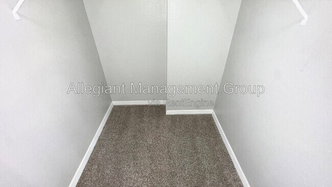 Building Photo - 655 Trinidad Ct