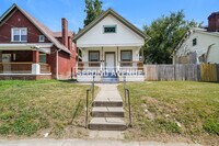Building Photo - 2117 W Hill St