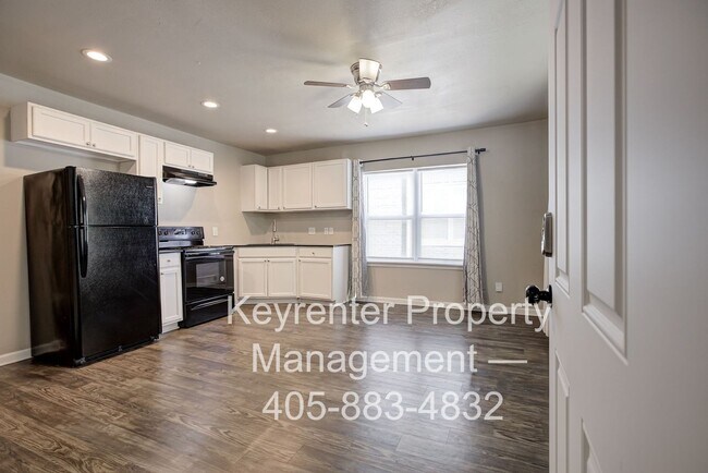 Building Photo - ACCEPTS HOUSING VOUCHERS - Bright & Stylish 2-Bedroom Close to the Plaza District