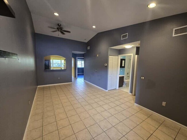 Building Photo - 3516 Briar Bay Blvd