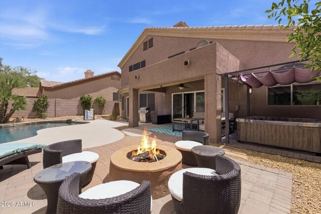 Building Photo - 9750 E Gelding Dr