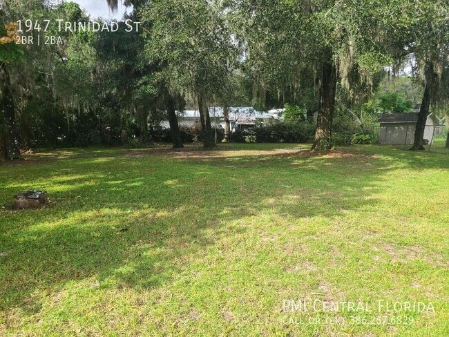 Building Photo - 1947 Trinidad St