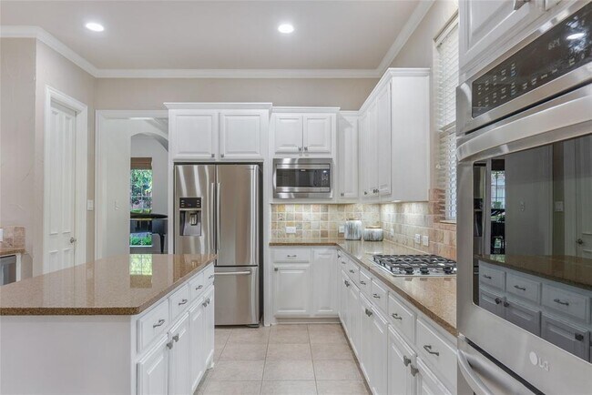 Building Photo - 5327 Elm Spring Ln