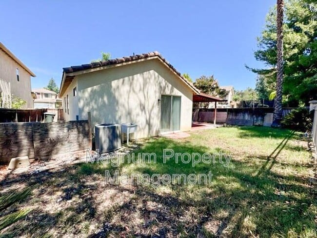 Building Photo - 31898 Calle Ballentine