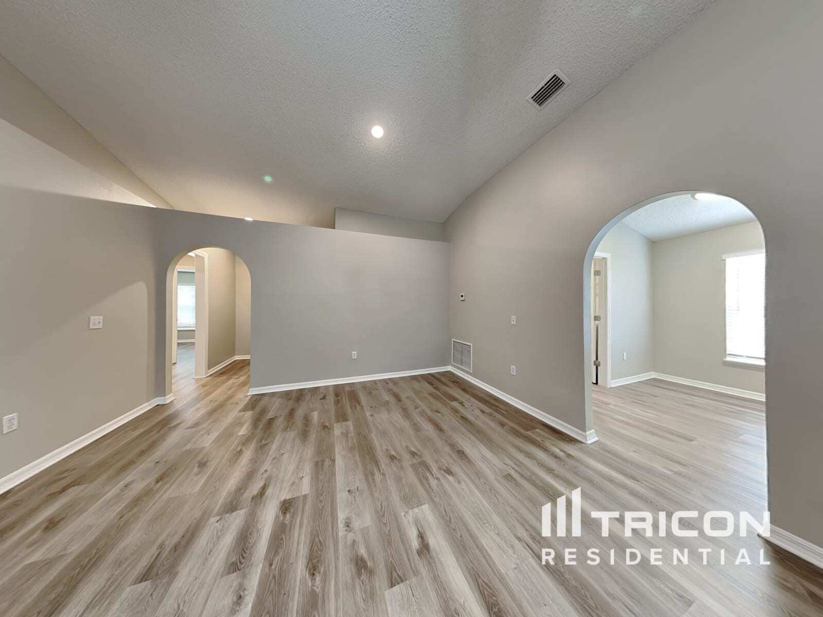 Building Photo - 649 Doe Cove Pl