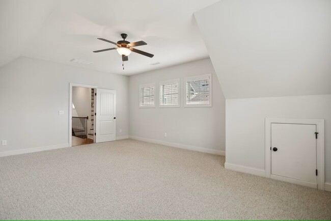 Building Photo - 1212 Sand Pine Dr