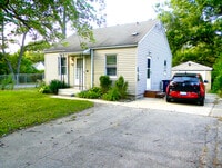 Building Photo - OAKWOOD ST