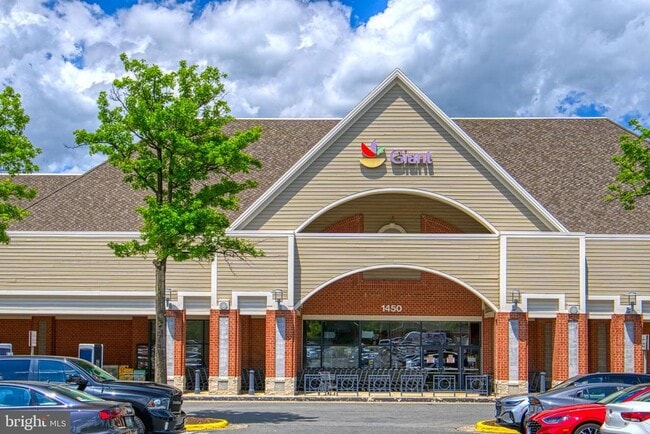 Building Photo - 1565 Church Hill Pl