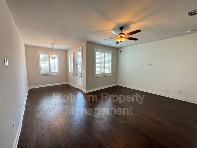 Building Photo - 4220 Deming Cir