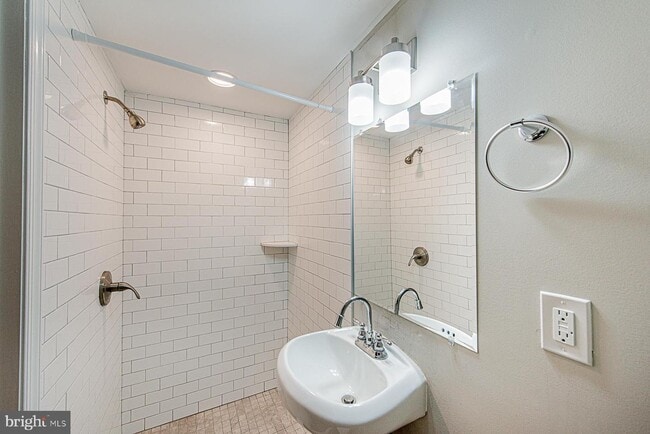 Building Photo - 1036 Patapsco St