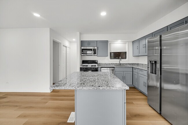 Building Photo - 1395 Alpine Ct