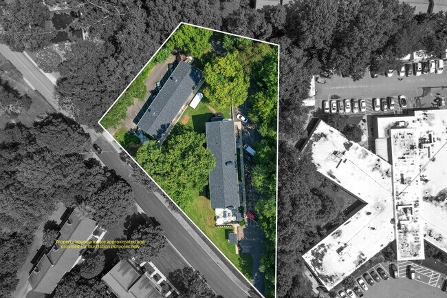 Building Photo - 1 Bed, 1 Bath Furnished Apartment  – Great Location & Amenities! Flexible Lease Terms Available