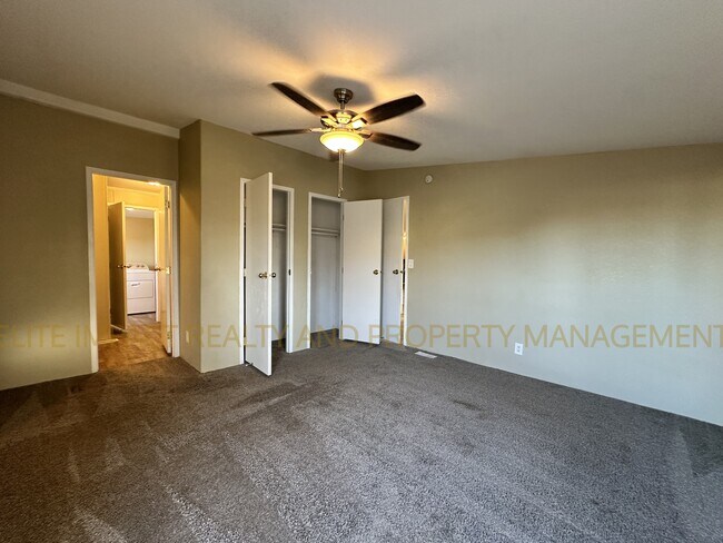 Building Photo - 1664 W Coralbrooke Dr