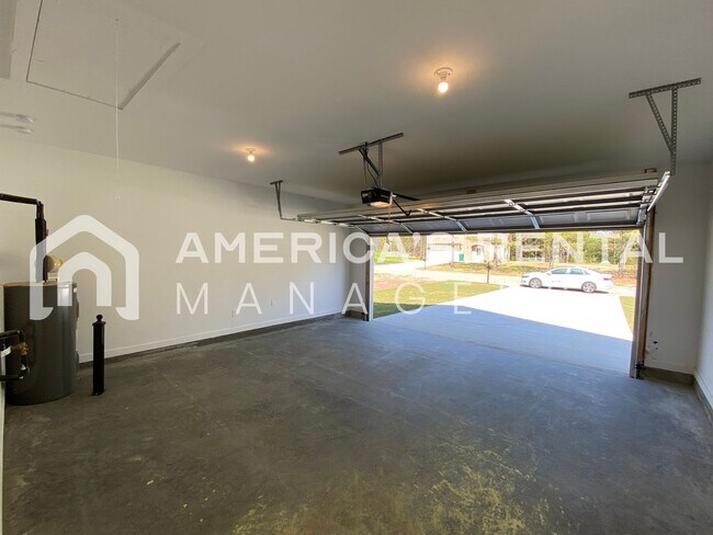 Building Photo - Home for Rent in Brookwood ... Available to View Now!!!