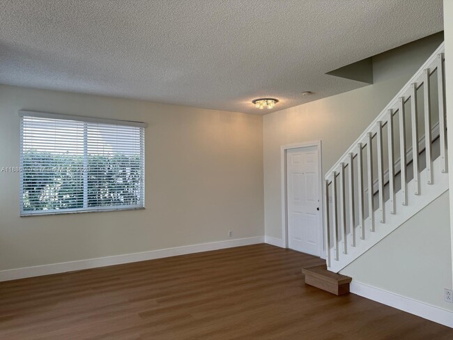Building Photo - 4249 Magnolia Ridge Dr