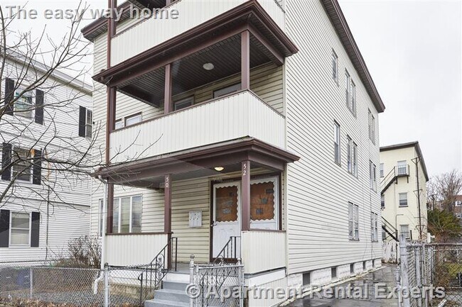 Building Photo - 52 Mansfield St