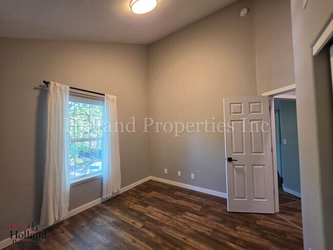 Building Photo - 3255 SW 179th Terrace