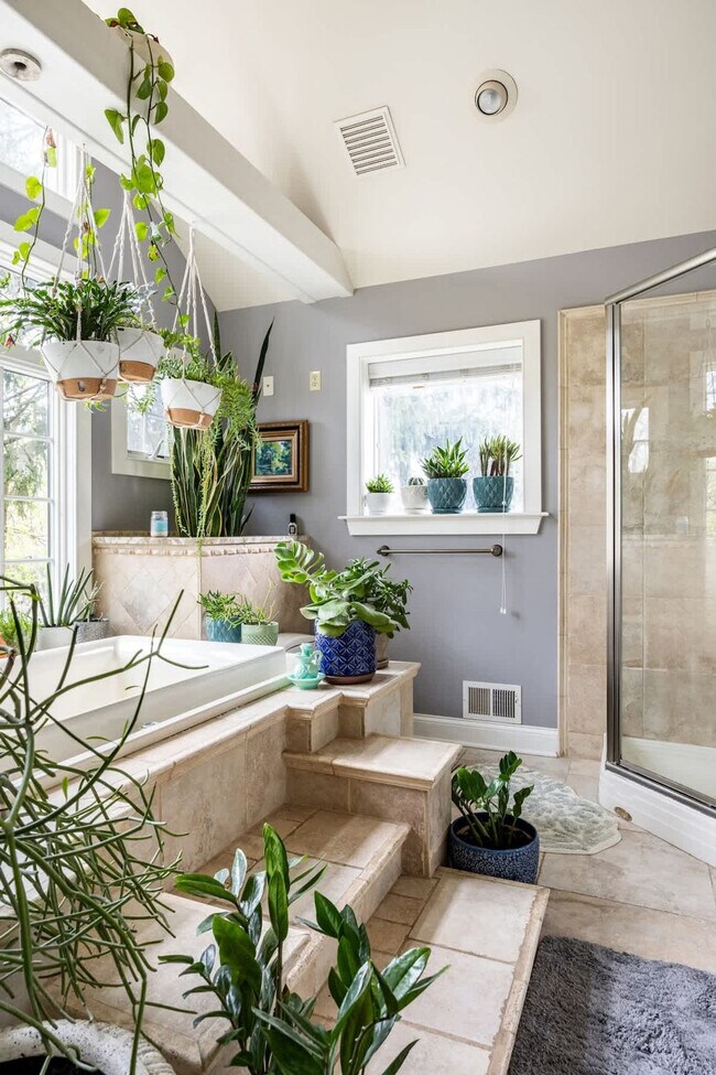 Building Photo - 15 Ferry St