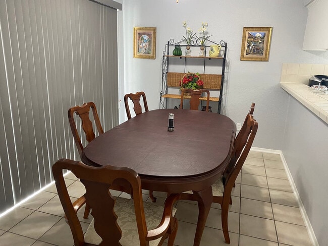 Building Photo - 5013 Wingfoot Ln