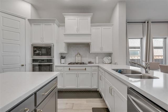 Building Photo - 8108 San Bernard Trl