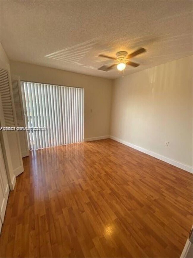 Building Photo - 6275 SW 130th Ave