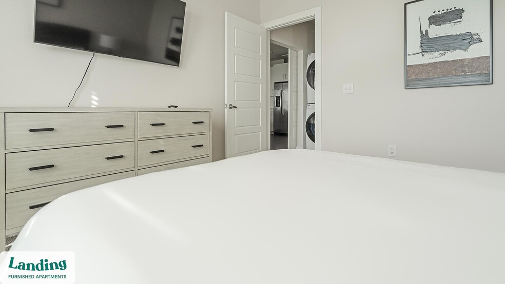 Building Photo - 15950 Chase Hill Blvd