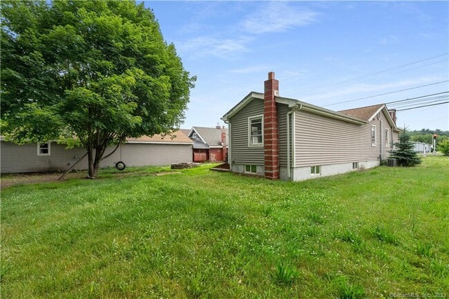 Building Photo - 224 Hartford Turnpike