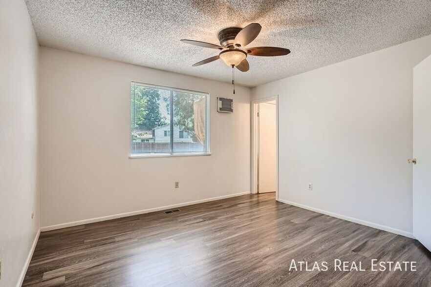 Building Photo - 15726 E Flora Pl
