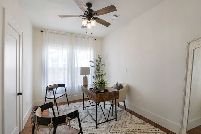 Building Photo - 1407 W Louisiana St