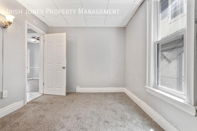 Building Photo - 76 Hammerschmidt Ave