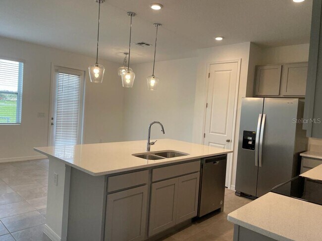 Building Photo - 1608 Pelican Dr