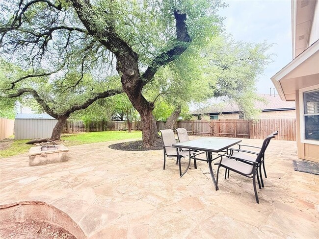 Building Photo - 1407 Deer Ledge Trail