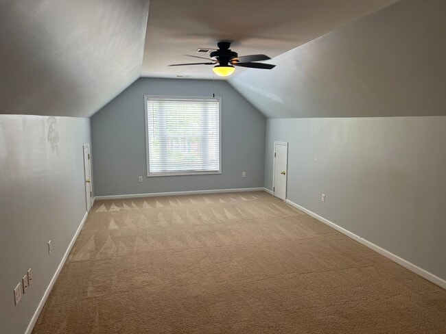 Building Photo - Nice Home in Pinecrest!
