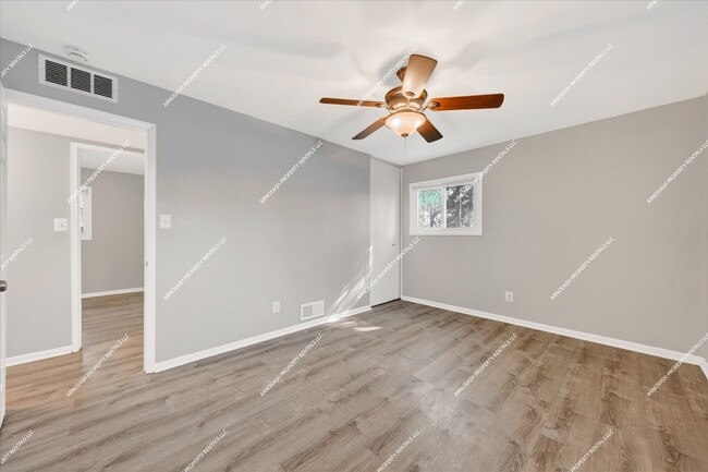 Building Photo - Rare Rental Opportunity! Fully Renovated 3-bedroom, 2-bath Brick Ranch in Farmington Hills!