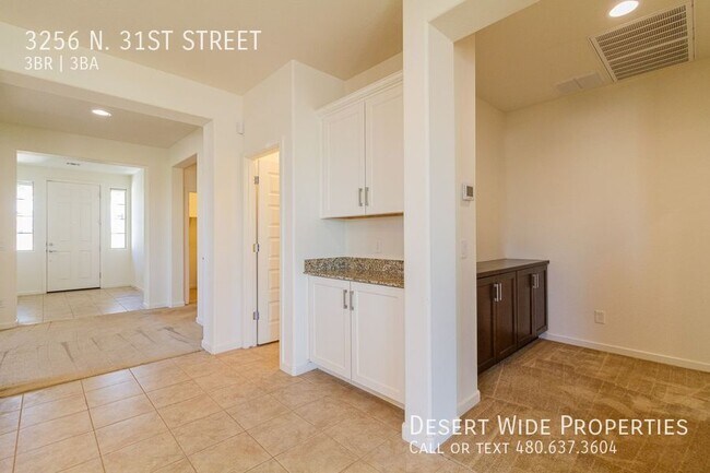 Building Photo - 3256 N 31st St