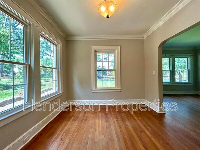 Building Photo - 1326 St Julien St