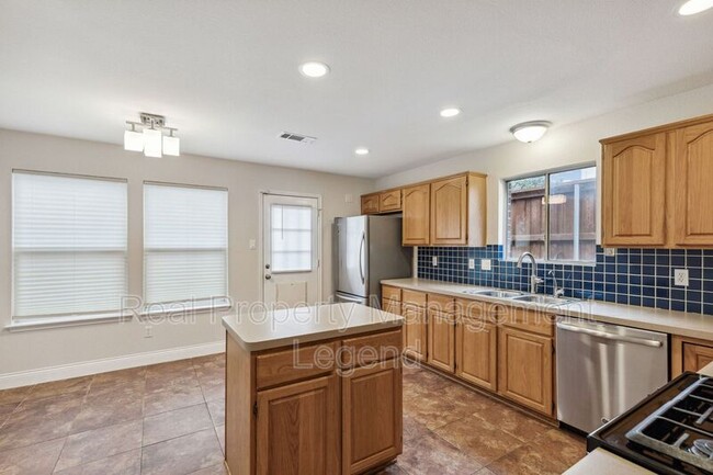 Building Photo - 6223 Bentwood Trail