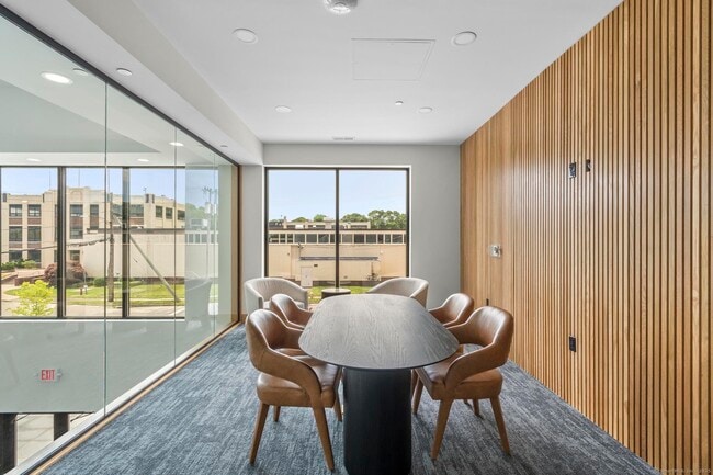 Building Photo - 9 John St