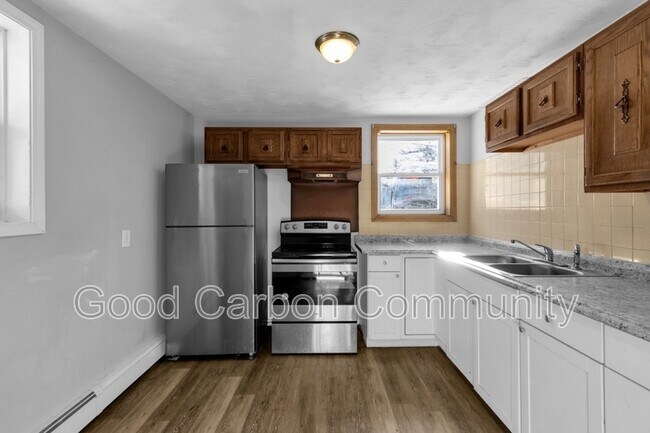 Building Photo - 1190 Orchard Park Rd