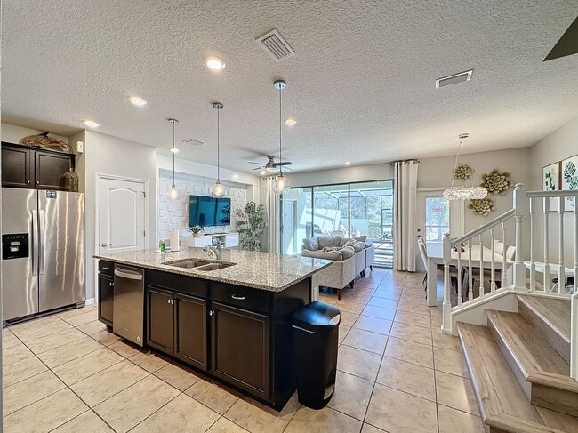 Building Photo - 4626 Terrasonesta Dr