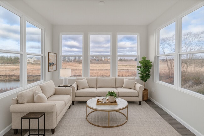 Building Photo - 668 Branson Dr