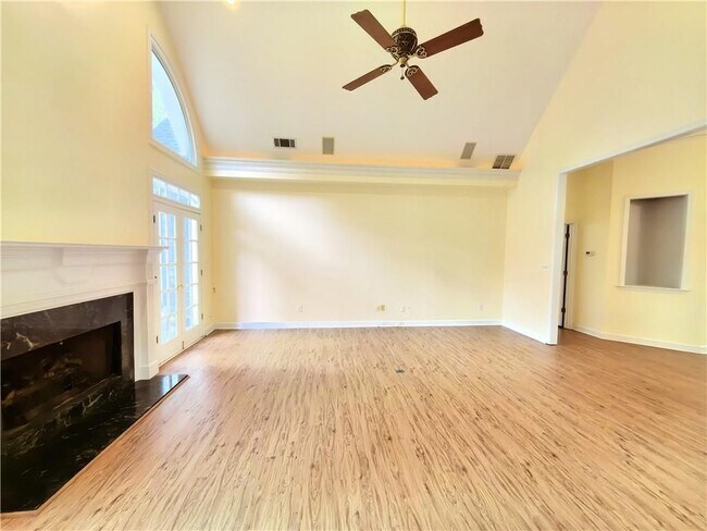 Building Photo - 4009 Treemont Ln
