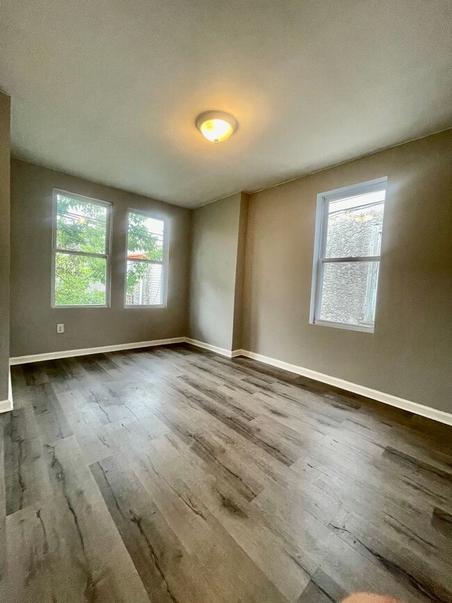 Building Photo - AMAZING 3bd/1ba West Philadelphia Home Ava...